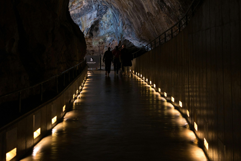 From Ljubljana: Postojna Cave & Predjama Castle Guided Tour Private tour: Postojna Cave & Predjama Castle From Ljubljana