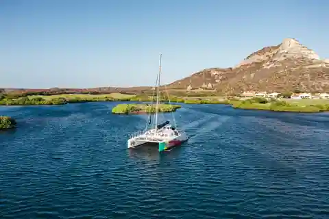 Curaçao: Catamarancruise bij zonsondergang met open bar