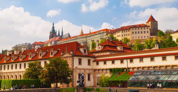 Prague Castle & Castle District: 2-Hour Guided Tour