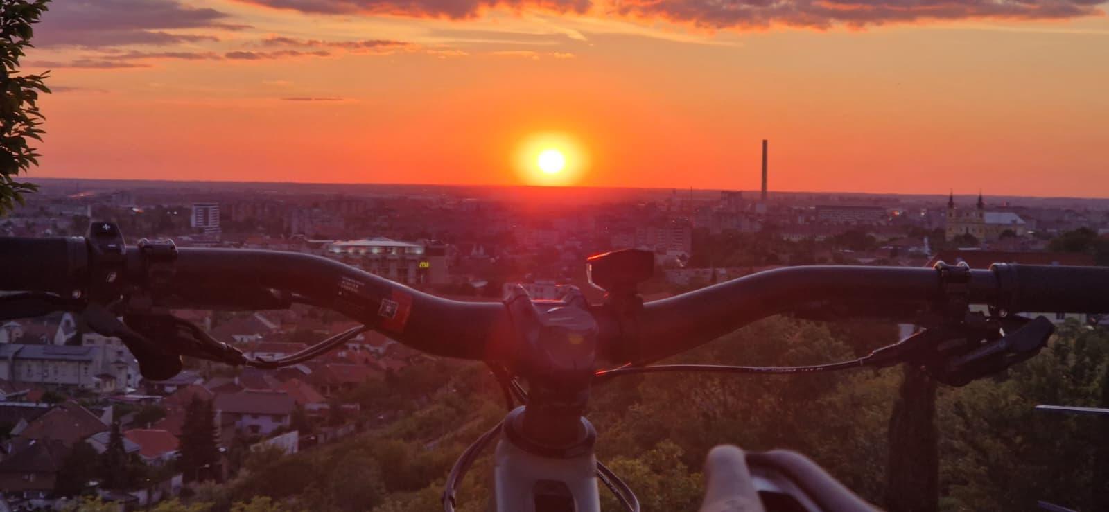 Oradea: Panorama-E-Bike-Tour bei Sonnenuntergang