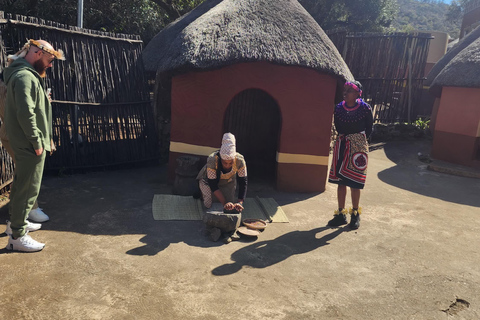 From Johannesburg: Lesedi Cultural Village Tour with Buffet
