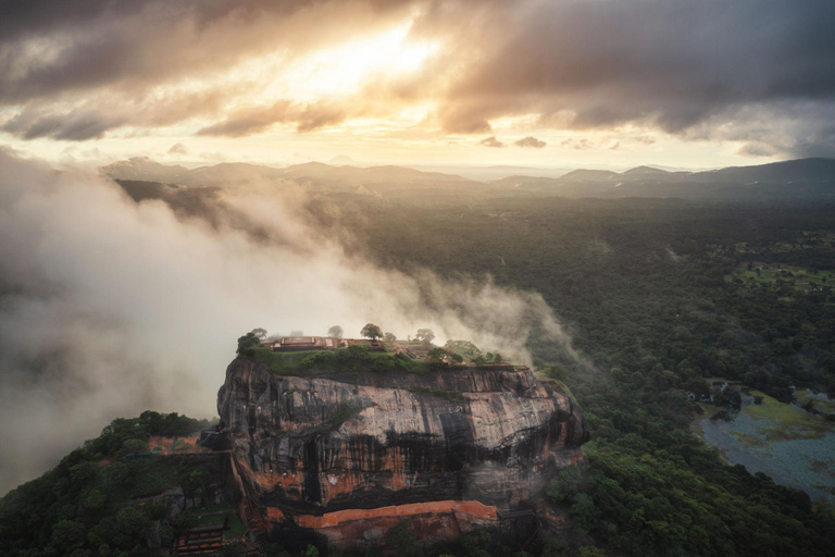 7-Day Sri Lanka UNESCO Heritage Tour | Sigiriya & More