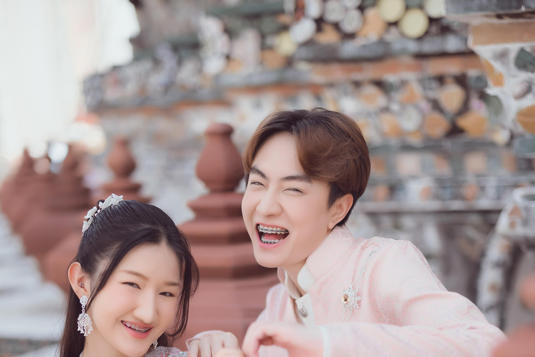 Bangkok: 1-Day Thai Dress Rental with Optional Photoshoot 1-Day Thai Costume Rental in Bangkok