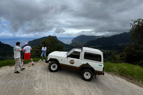 Pico do Areeiro to Ponta São Lourenço: East 4x4 Expedition