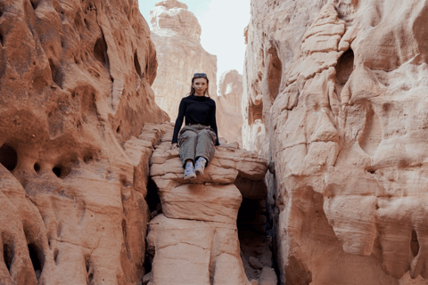 AlUla: Private Luxury Photo Session at Maraya AlUla