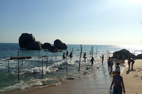 From Colombo: Galle Fort & Madu River Safari Escape From Colombo: Private Cultural Crafts & Beach Day Tour