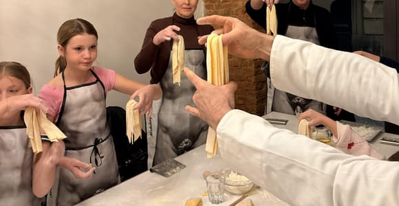 Florence: Family Cooking Class with Wine and Drinks