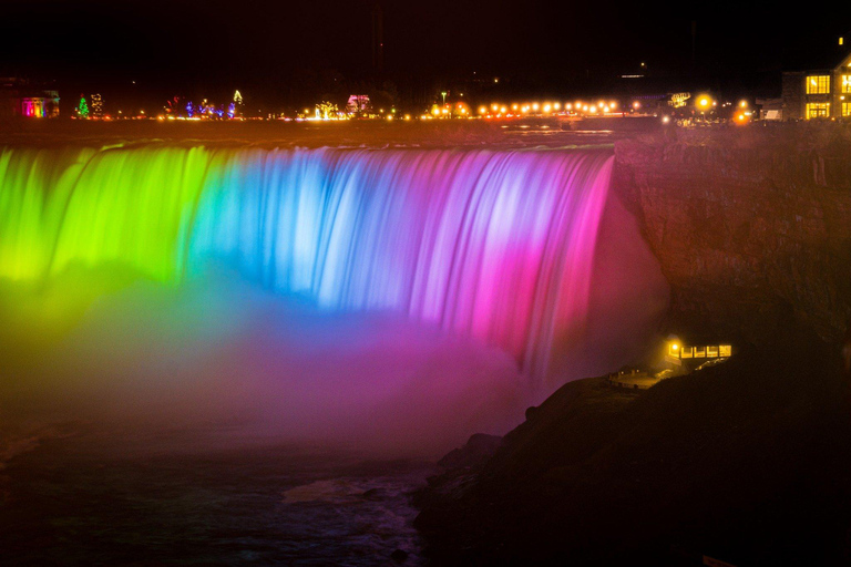 Toronto: Niagara Falls Evening Tour with Fireworks Tour + Boat Cruise (Journey Behind the Falls during winter)