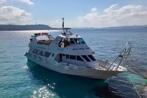 Da Santa Teresa Gallura: Crociera nell'Arcipelago di La Maddalena