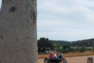 Megalithic & Medieval Tour of Monsaraz in a Moto Sidecar