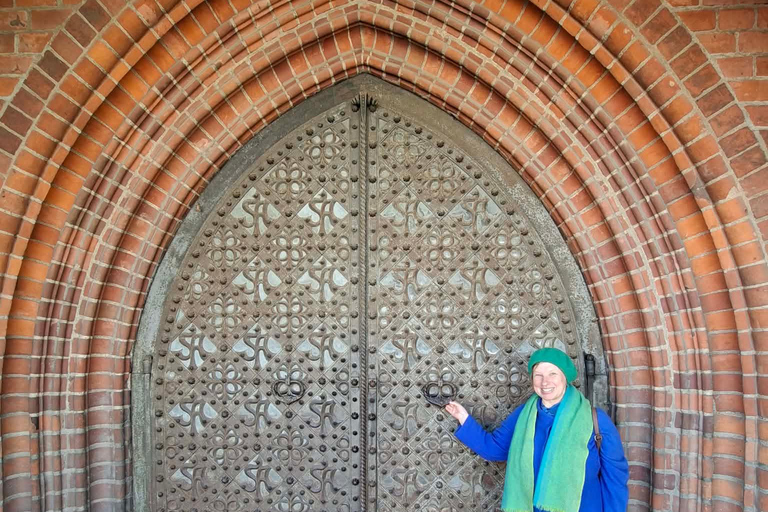 Vilnius: Mystical Themed Old Town Tour for Families