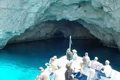 从科孚岛出发：Paxos、Antipaxos 和蓝洞乘船一日游Paxos、Antipaxos 和蓝洞乘船游览（含接送服务）
