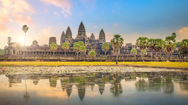 Visit Angkor Wat Small Tour Sunrise With Private Tuk Tuk in Xi'an