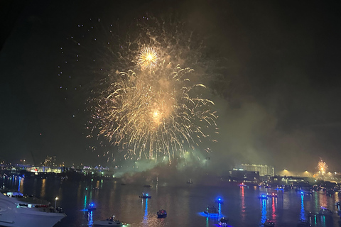 Miami: New Years Eve Fireworks Cruise on Biscayne Bay