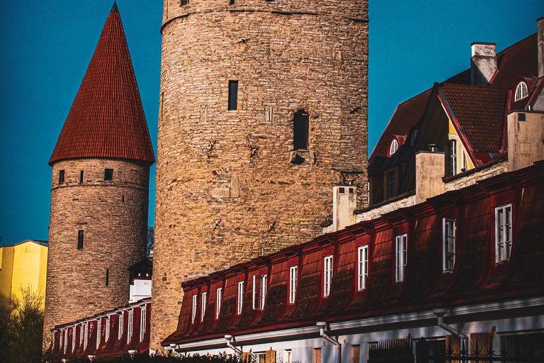 Tallinn: Old Town Guided Tour - Chocolate & Marzipan Tasting