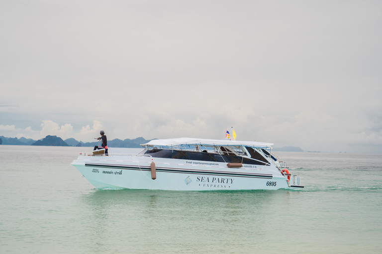 Krabi: Private 9 Islands Speedboat Tour with pick-up