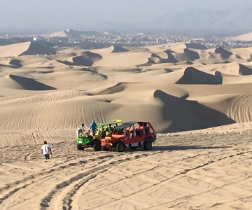 Lima: Transfer + Paracas + Huacachina + Sandboarding + Buggies