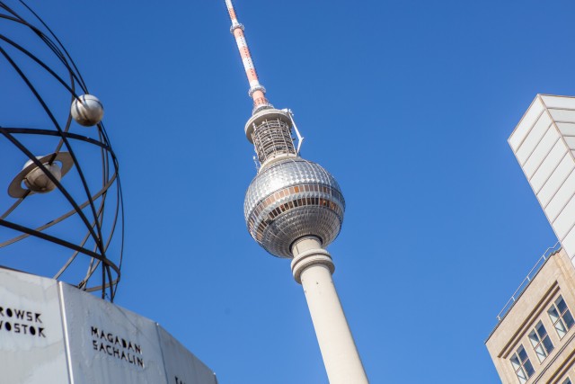Visit Berlin TV Tower Restaurant Inner Circle Ticket & Fast View in Berlino