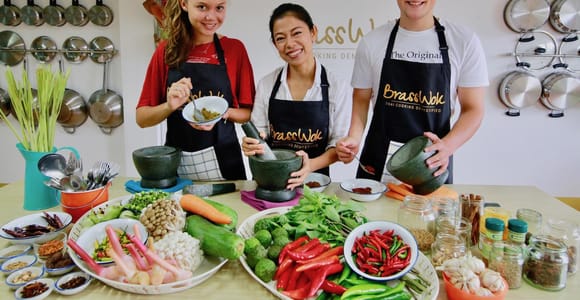 Phuket: Thai Cooking Class with Optional Local Market Tour