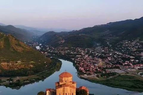 From Tbilisi: Mtskheta Tour w/ Jvari & Samtavro Monasteries