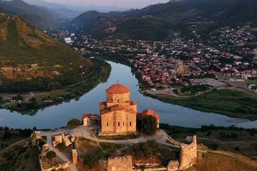 Ab Tiflis: Halbtagestour, Mzcheta, Jvari & Samtavro. Foto: GetYourGuide Ab Tiflis: Halbtagestour, Mzcheta, Jvari & Samtavro. Foto: GetYourGuide