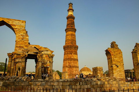 Delhi: Qutub Minar Skip-the-Line Private Tour with Transfers Delhi: Qutub Minar Tour with Car, Driver, Guide & Entry Fees