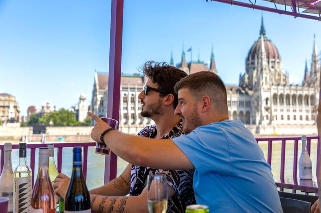 Budapest: Unbegrenzte Prosecco und Wein Sightseeing Cruise