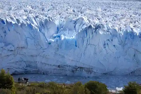 Día completo privado en Perito Moreno con vuelos opcionales desde BA