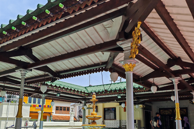 Melaka Flavours Food and Culture Tour