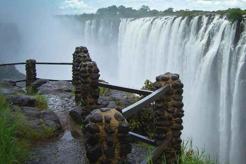 Victoria Falls: 5-Day Tour with Chobe Safari & Livingstone