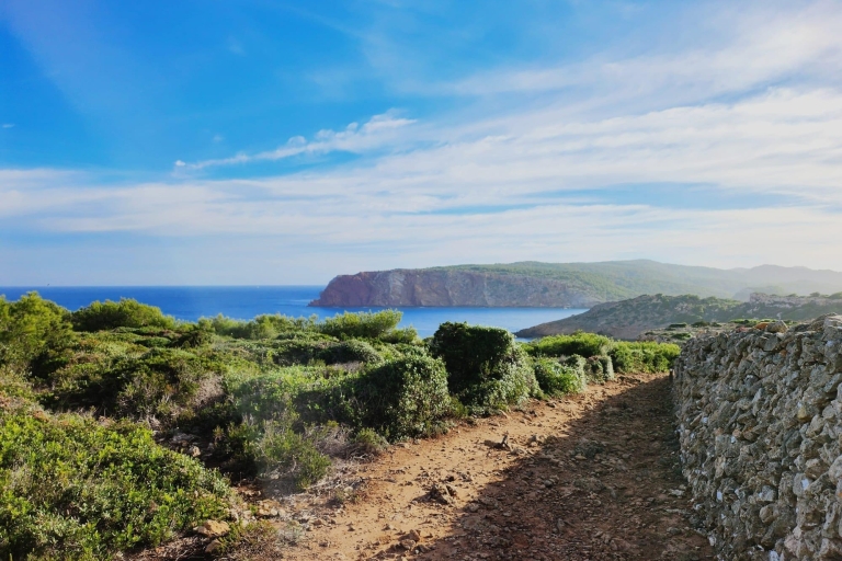 Menorca wakes up: Breakfast at sunrise Menorca: Sunrise Breakfast and Coastal Walk
