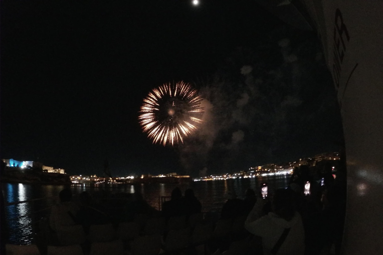 Valletta: Malta Fireworks Festival Cruise Malta International Fireworks Festival: St Paul's Bay