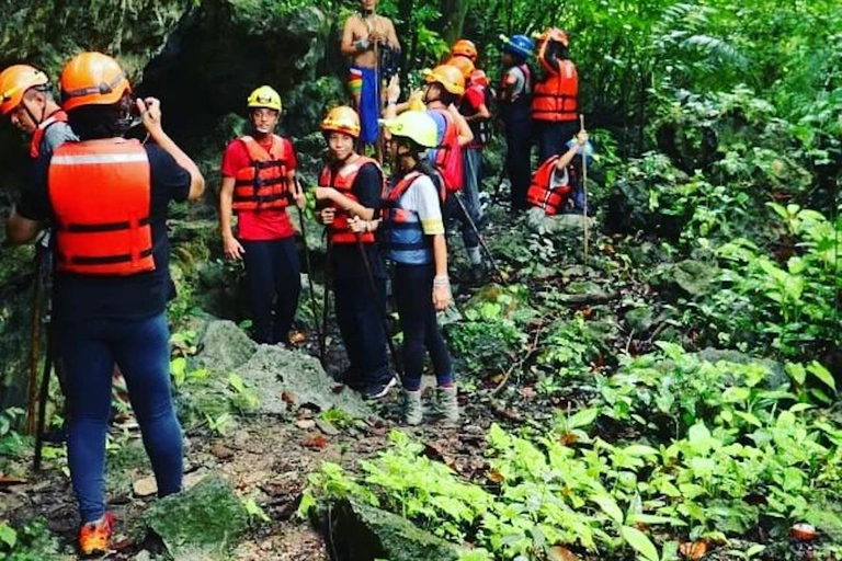 Bayano Caves Tour with Boat Ride and Kayaking