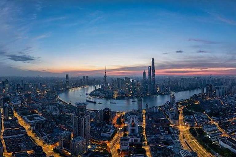 Shanghai: 4h Private City Tour, EN DE FR IT RU Local Guide Shanghai: 4h Private Tour with Italian Local Guide