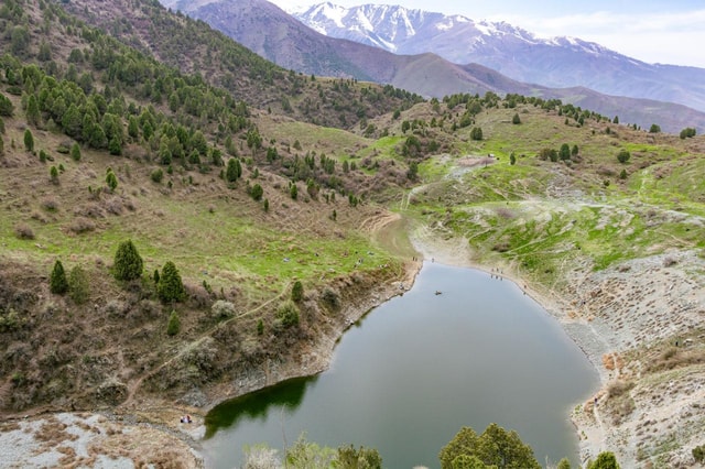 Bishkek: Lake Borulu & Belogorka Waterfall Private Tour