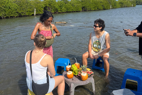 Negombo: Private Sunrise Boat Safari with Hotel Transfer