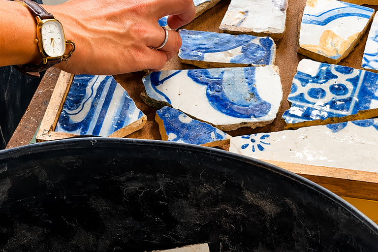 Fragmentos: Create Your Own Composition with Historic Tiles Fragments: Create Your Own Composition with Historic Tiles
