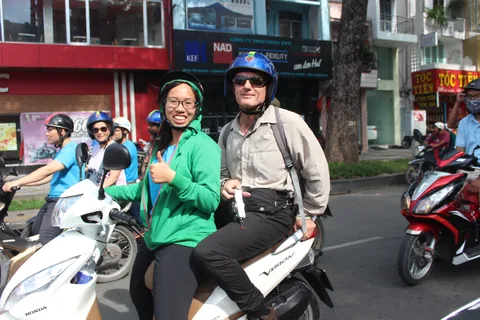 Passeio de moto pela cidade de Saigon