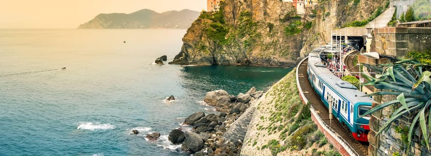Cinque Terre Express : train entre La Spezia et Vernazza