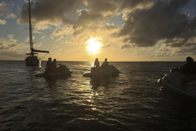 Saint Martin: Sunset Jet Skiing in Happy Bay Saint Martin: Sunset on a Jet Ski in Happy Bay