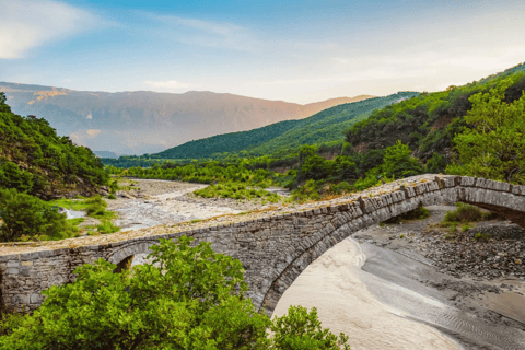 Von Tirana/Durres/: Permet, Thermalbäder &amp; Canyon