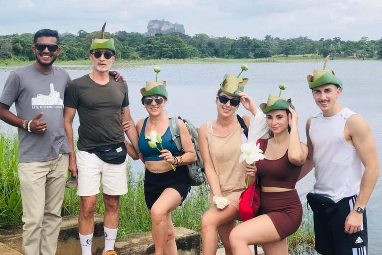 Sigiriya: Guided Village Bike Tour with Sigiriya Rock Views