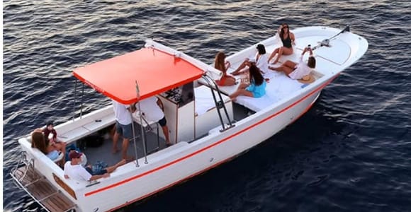 Ischia: Guided Boat Tour with Aperitif and Iconic Sunset in Forio