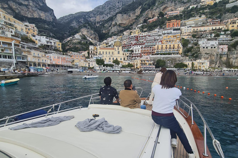 De Sorrente : excursion en bateau premium sur la côte amalfitaineSorrente : visite premium de Positano et Amalfi