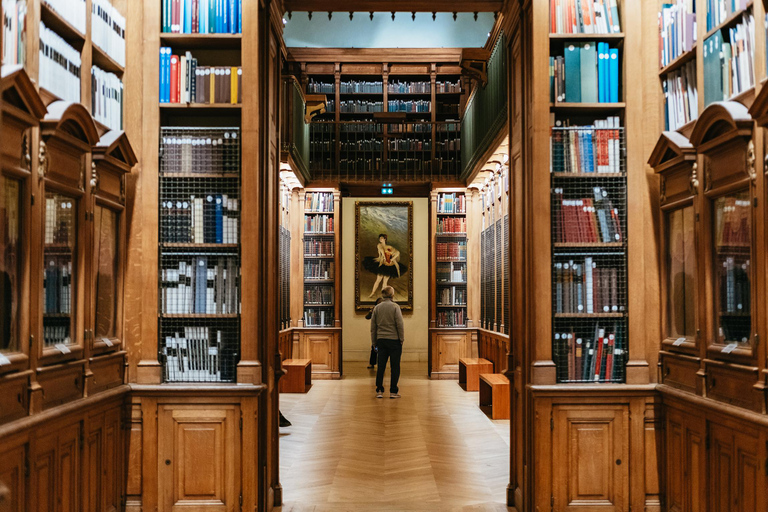 Paris: Palais Garnier Mystery Game with Entry Ticket Palais Garnier Mystery Game in French