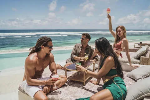 Bali/Melasti : Tropical Temptation Beach Club Carte journalière/lit de jour