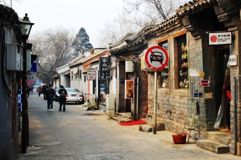 Private Day Tour to Tiananmen Square, Forbidden City&Hutong Option 1: Private tour with transfer, rickshaw ride+ Lunch