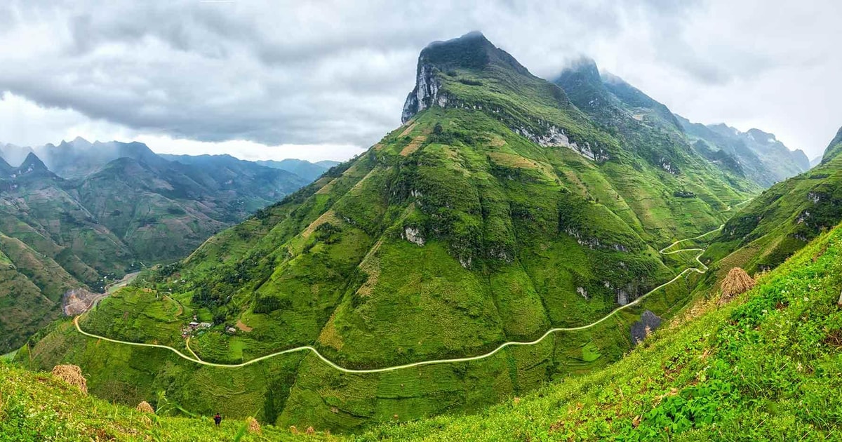 Ha Giang Loop Car 3 Days 2 Nights by OHC Travel - From $307