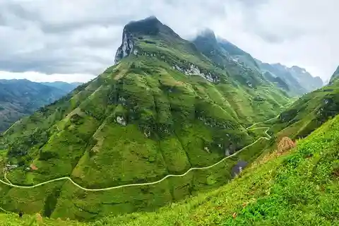 High Quality Small Group Ha Giang Loop Car 3 Days 2 Nights