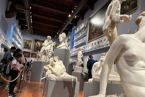 Florence: Accademia Gallery Guided Tour with Priority Access